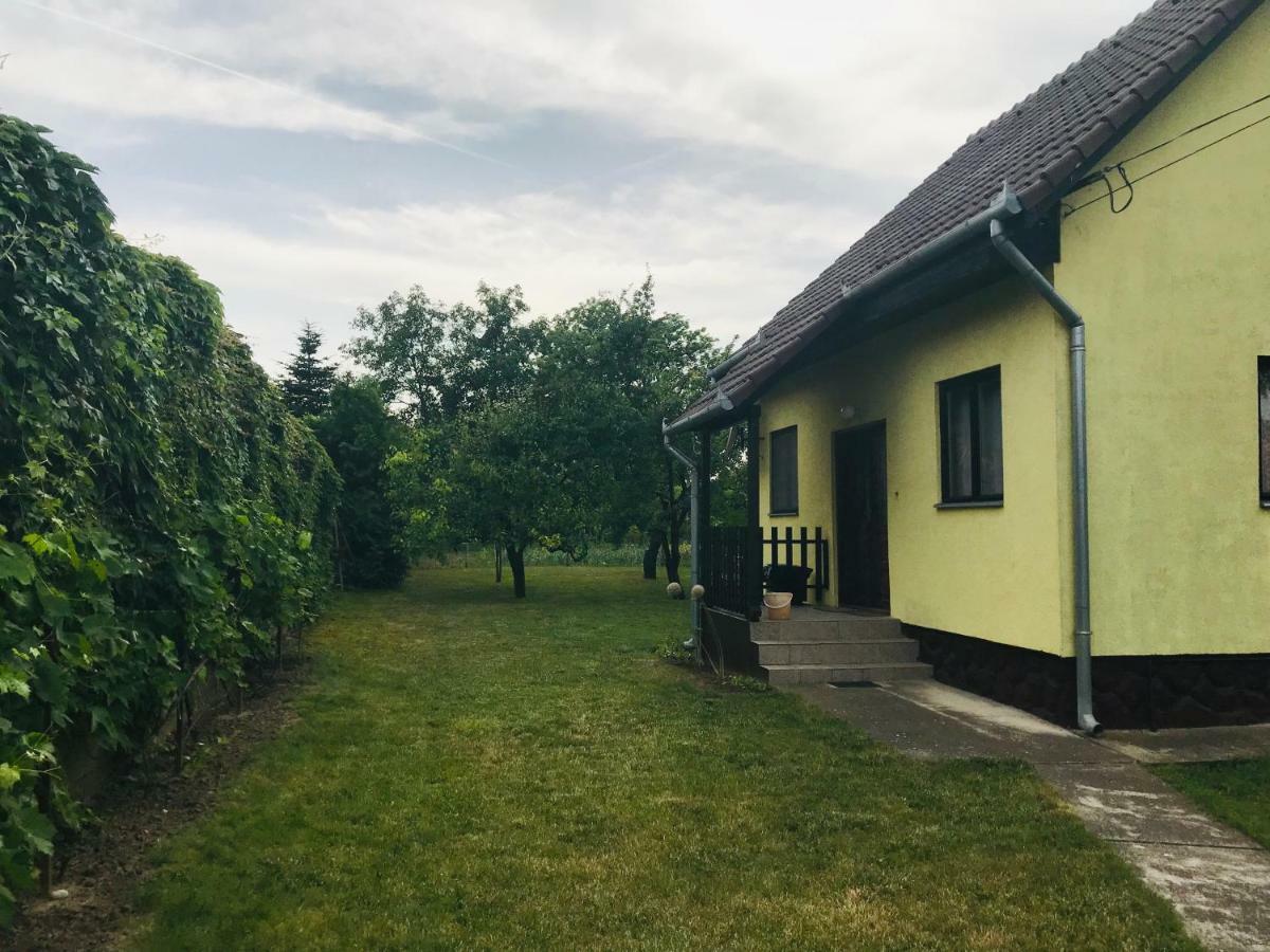 Lellei Pihenőház Balatonlelle Dış mekan fotoğraf